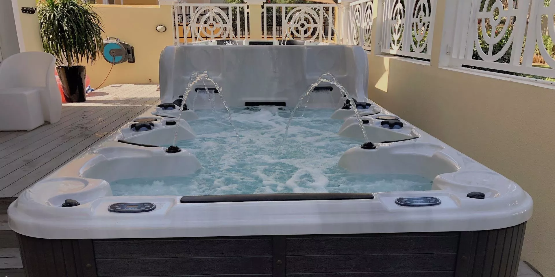 Above Ground Double Deck Swim Spa – Dual Zone Family