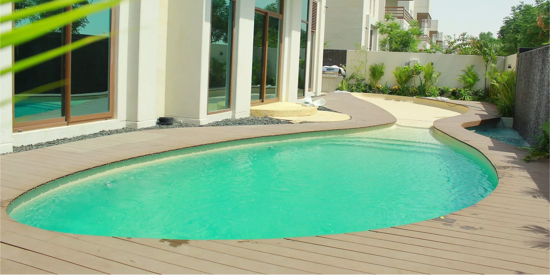 Beach Entry Pool – 8.3 m x 4.4 m