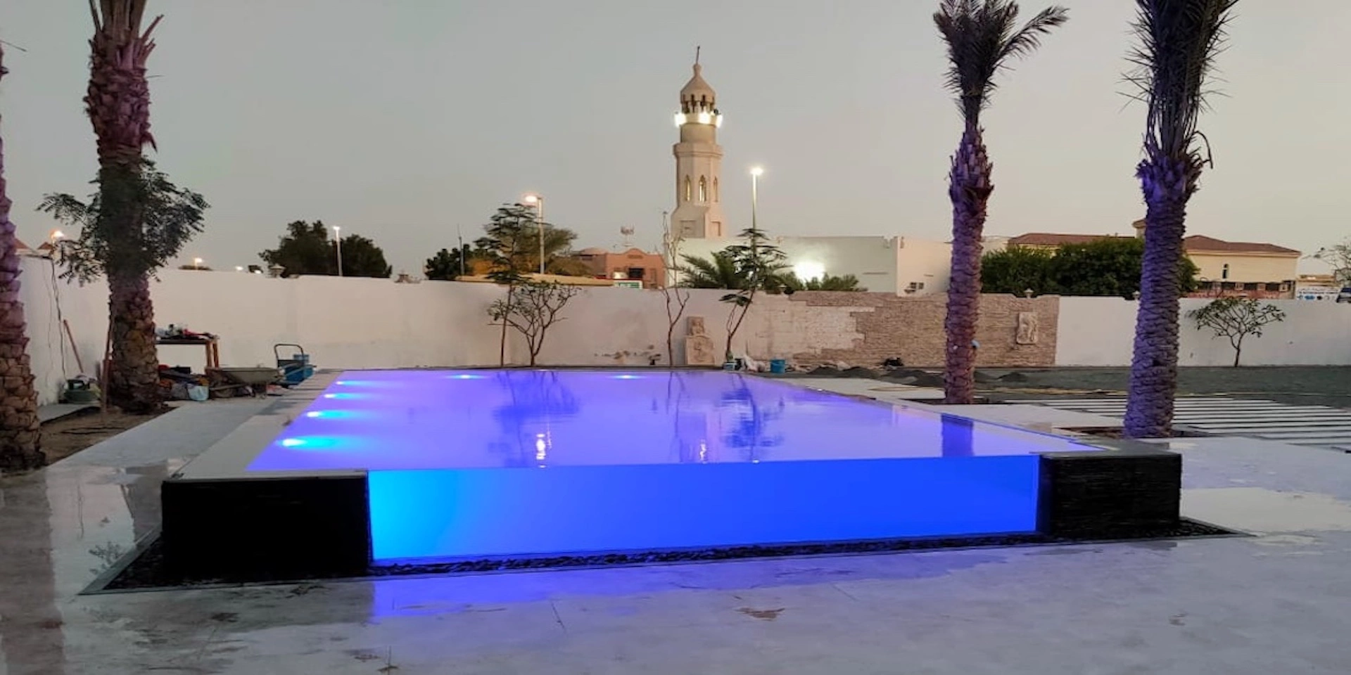 Transparent Mirror Pool