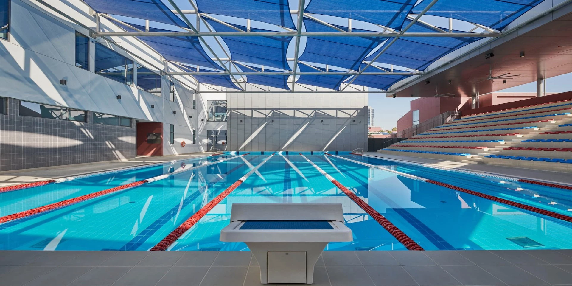 Dubai College – Semi-Olympic Overflow Pool