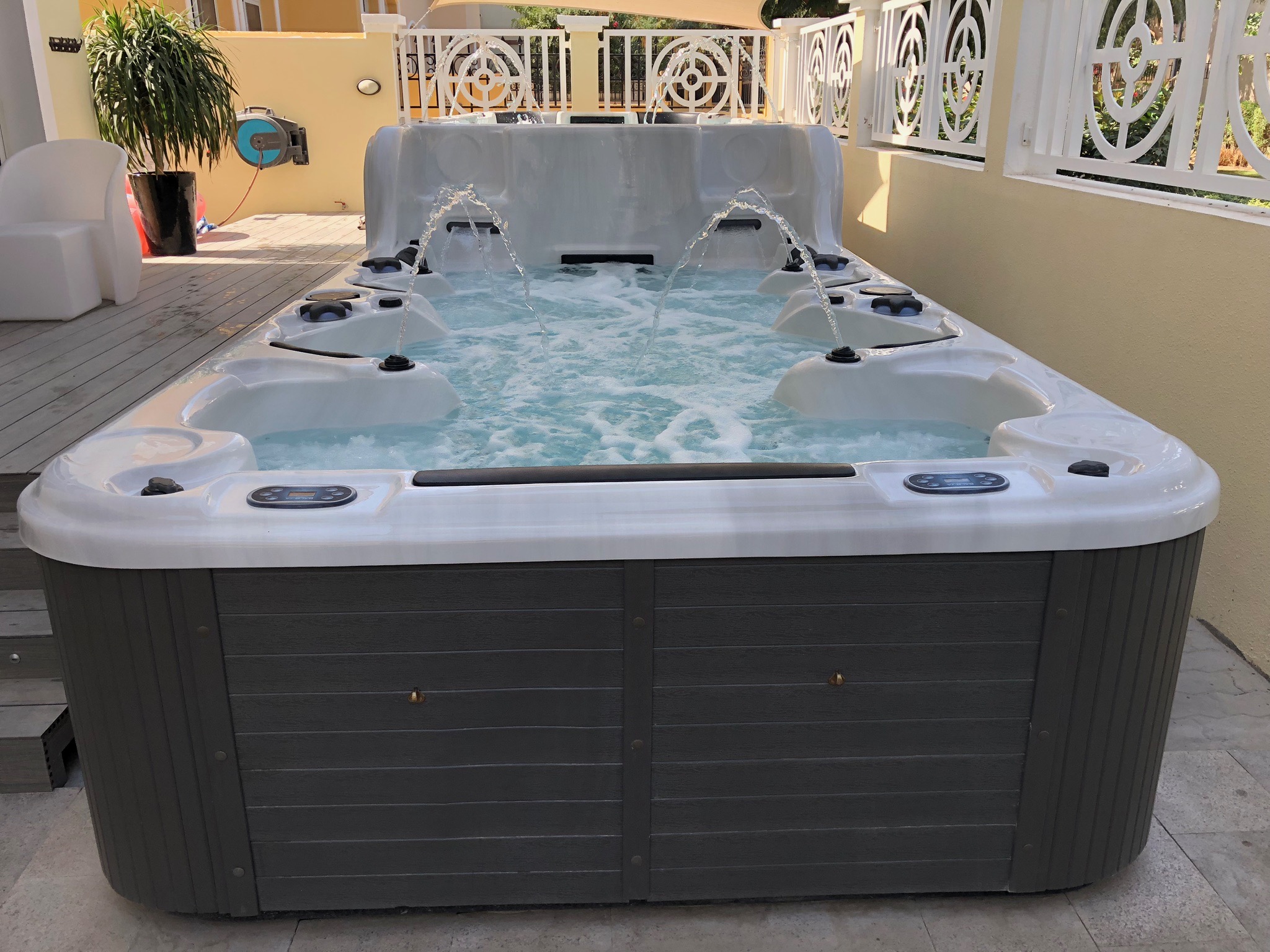 Above Ground Double Deck Swim Spa – Dual Zone Family