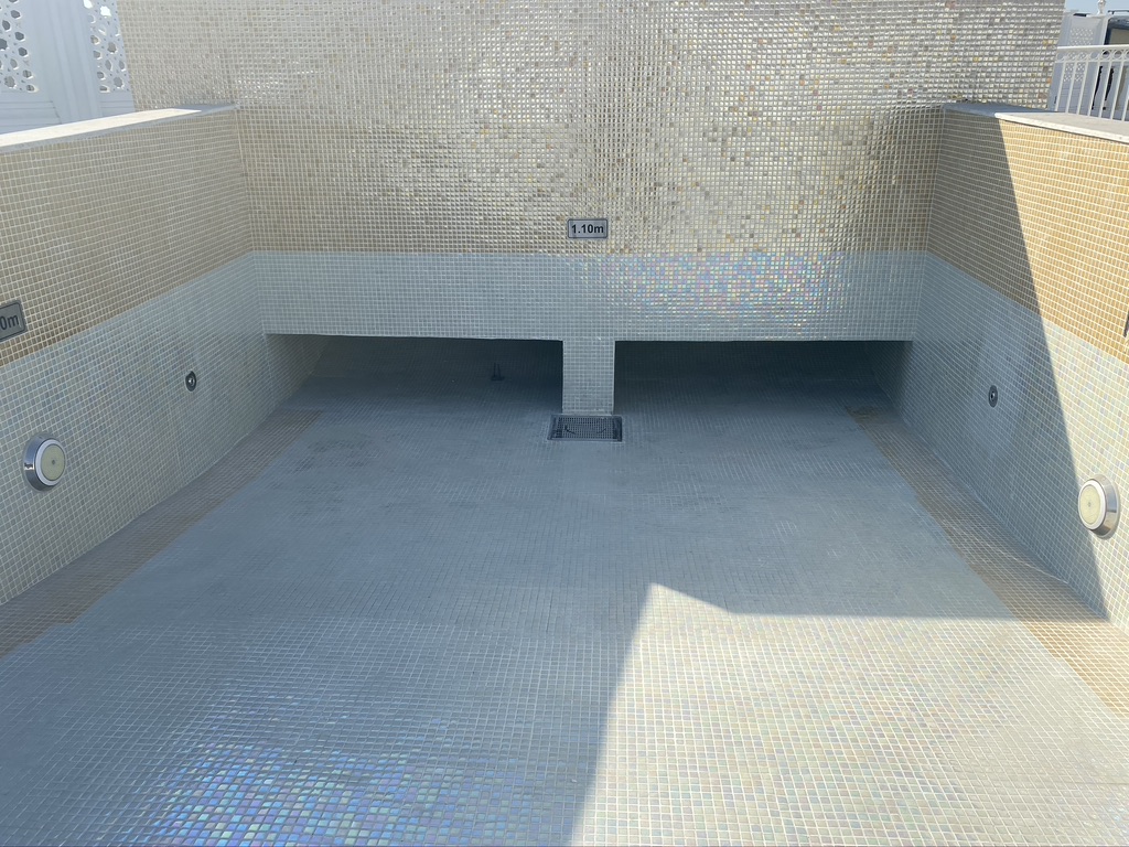 Commercial Rooftop Wave Pool | Vincitore Boulevard Arjan Dubai