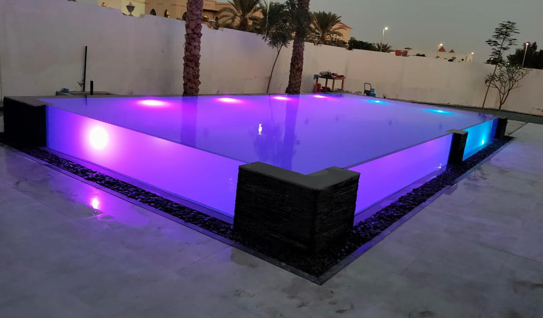 Luxury Acrylic Transparent Mirror Pool | Al Barsha 2 Dubai – Custom Overflow Mirror Pool with Acrylic Viewing Panel & RGB Lighting