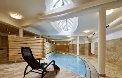 Relaxing wellness pool with integrated hydrotherapy features